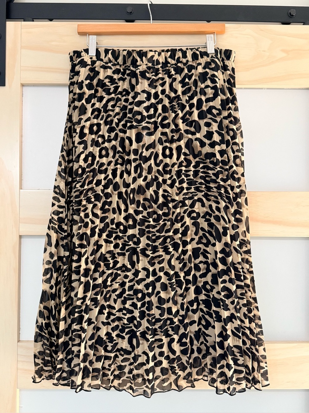 WD.NY Leopard Animal Print Pleated Midi Skirt L Elastic Waist Lined